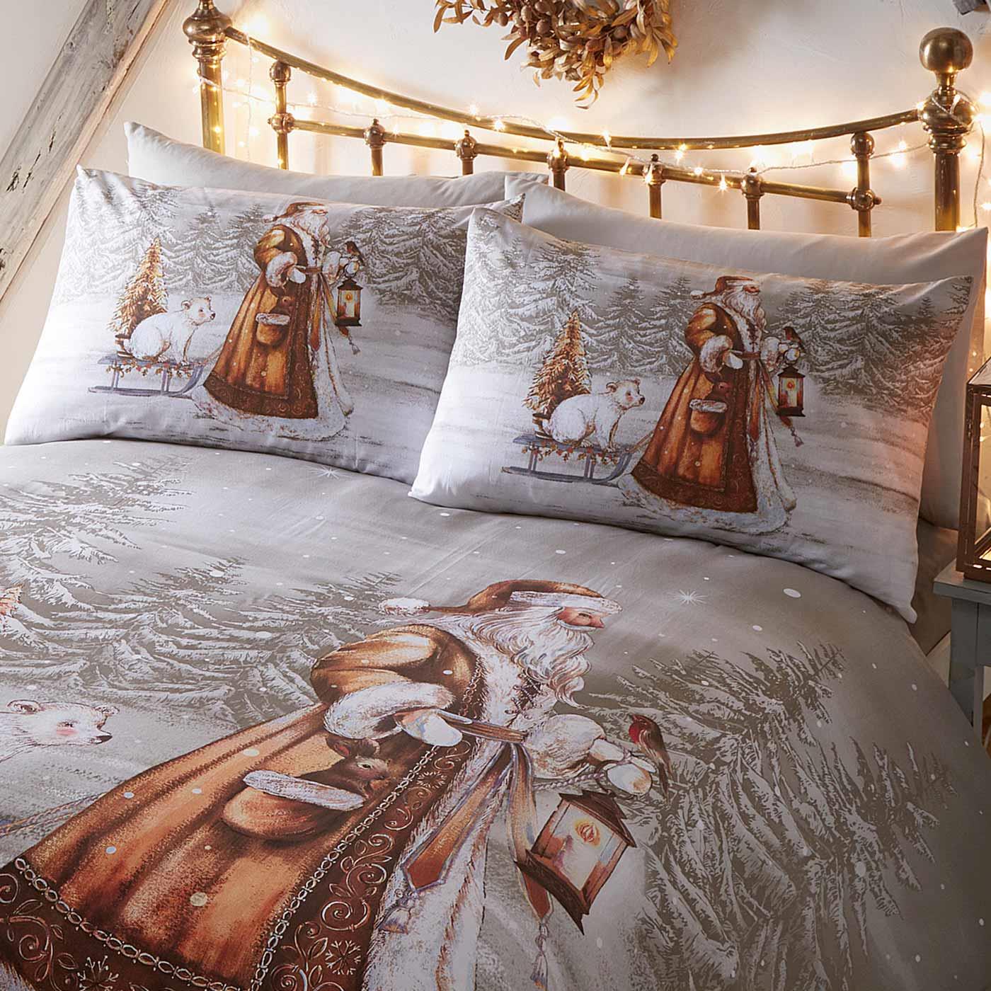 Gold Duvet Covers Santa Claus Christmas Vintage Style Quilt Cover