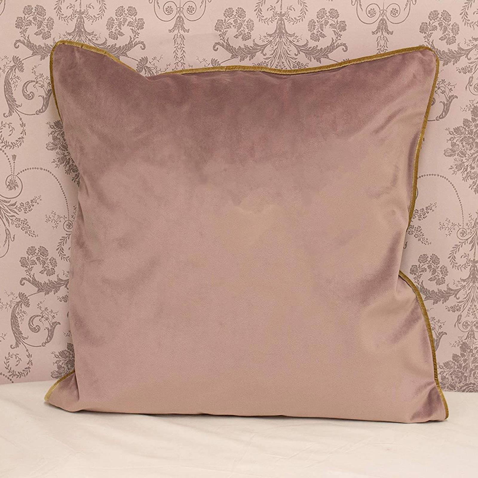 paoletti bee cushion