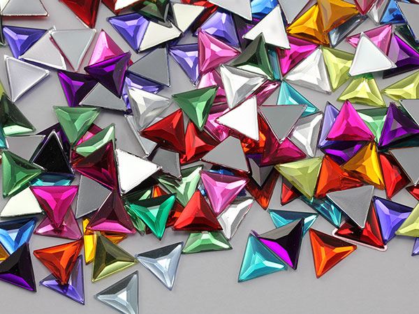 5mm Red Ruby Garnet A28 Flat Back Acrylic Triangle Gemstones - 150 Pieces