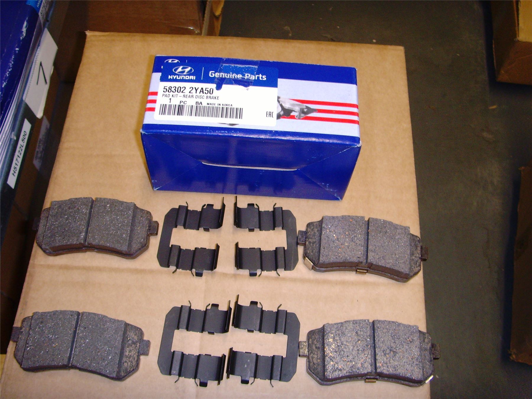 Genuine Hyundai Rear Brake Pads ix35 4WD 20092015 583022YA50 eBay