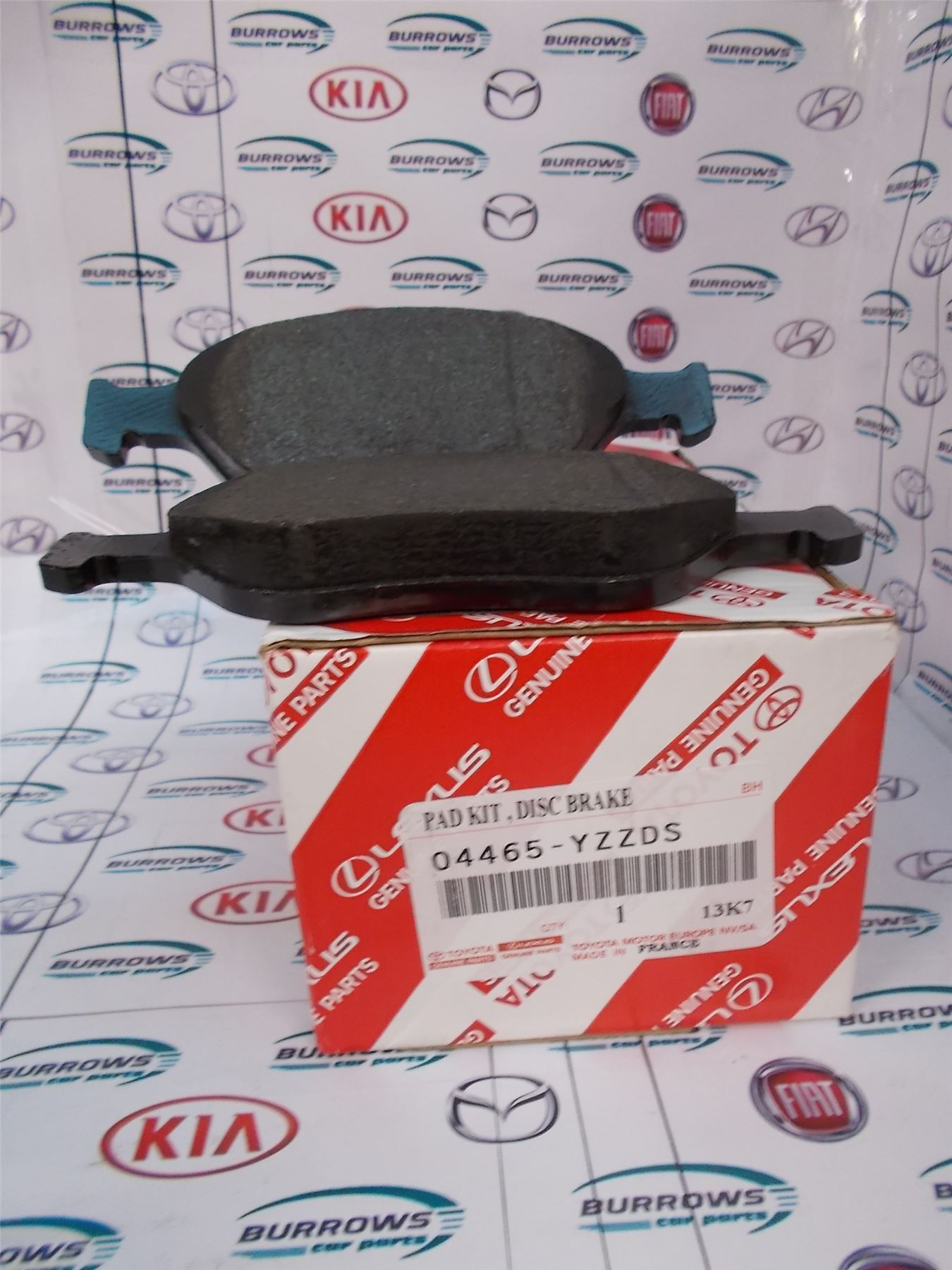Genuine Toyota Rav 4 2005-2012 Front Brake Pads 04465-YZZDY ***