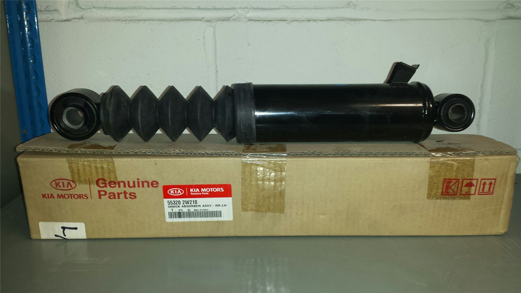 Genuine Kia Sorento 20122014 Rear Shock Absorber 553202W210 eBay