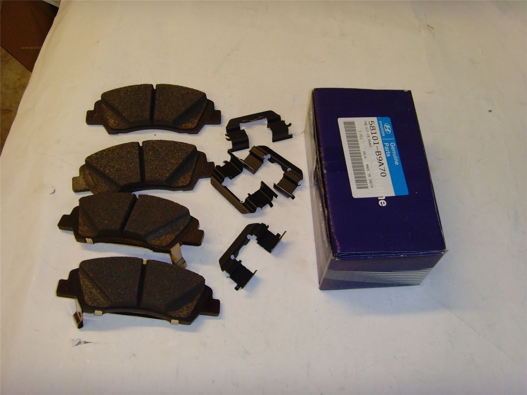 Genuine Hyundai Front Brake Pads 14" Wheels i10 2013 On 58101B9A70 eBay