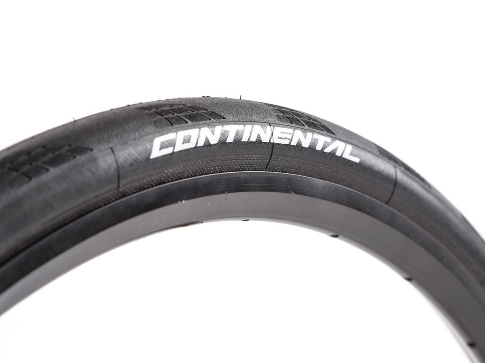 bell 700c tire