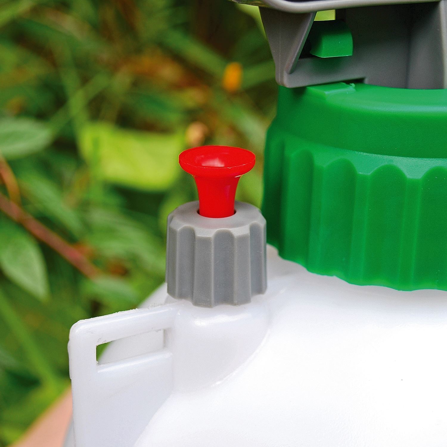 Pressure Sprayer 1L 2L 3L 5L 8L 20L Garden Fence Patio Weed Killer Paint Sprayer - Picture 10 of 36