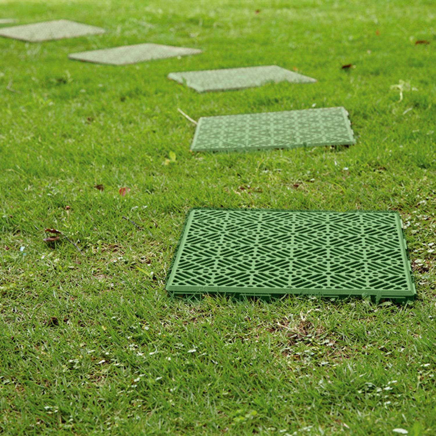 5 x Interlocking Plastic Garden Path Floor Tiles Lawn Paving Walkway