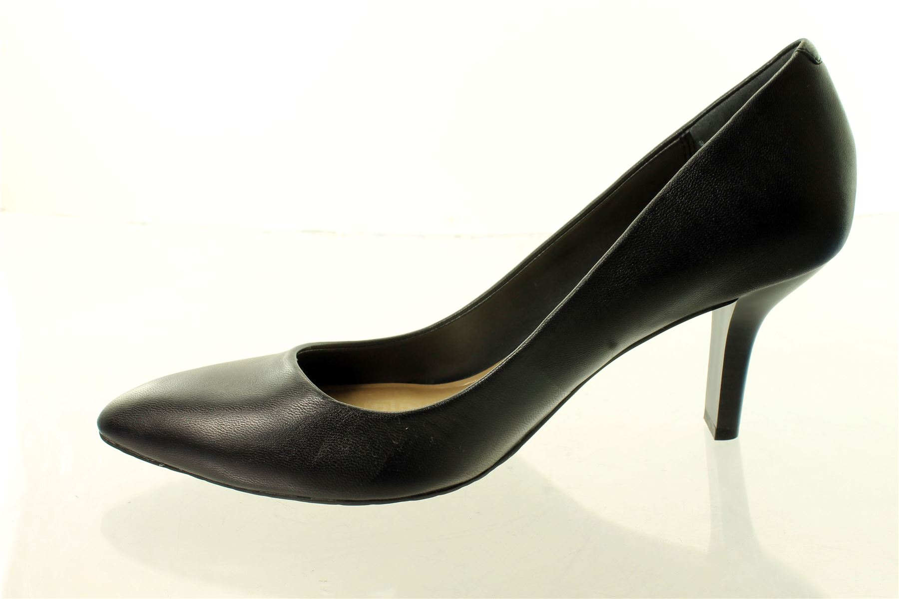 rockport female shoes