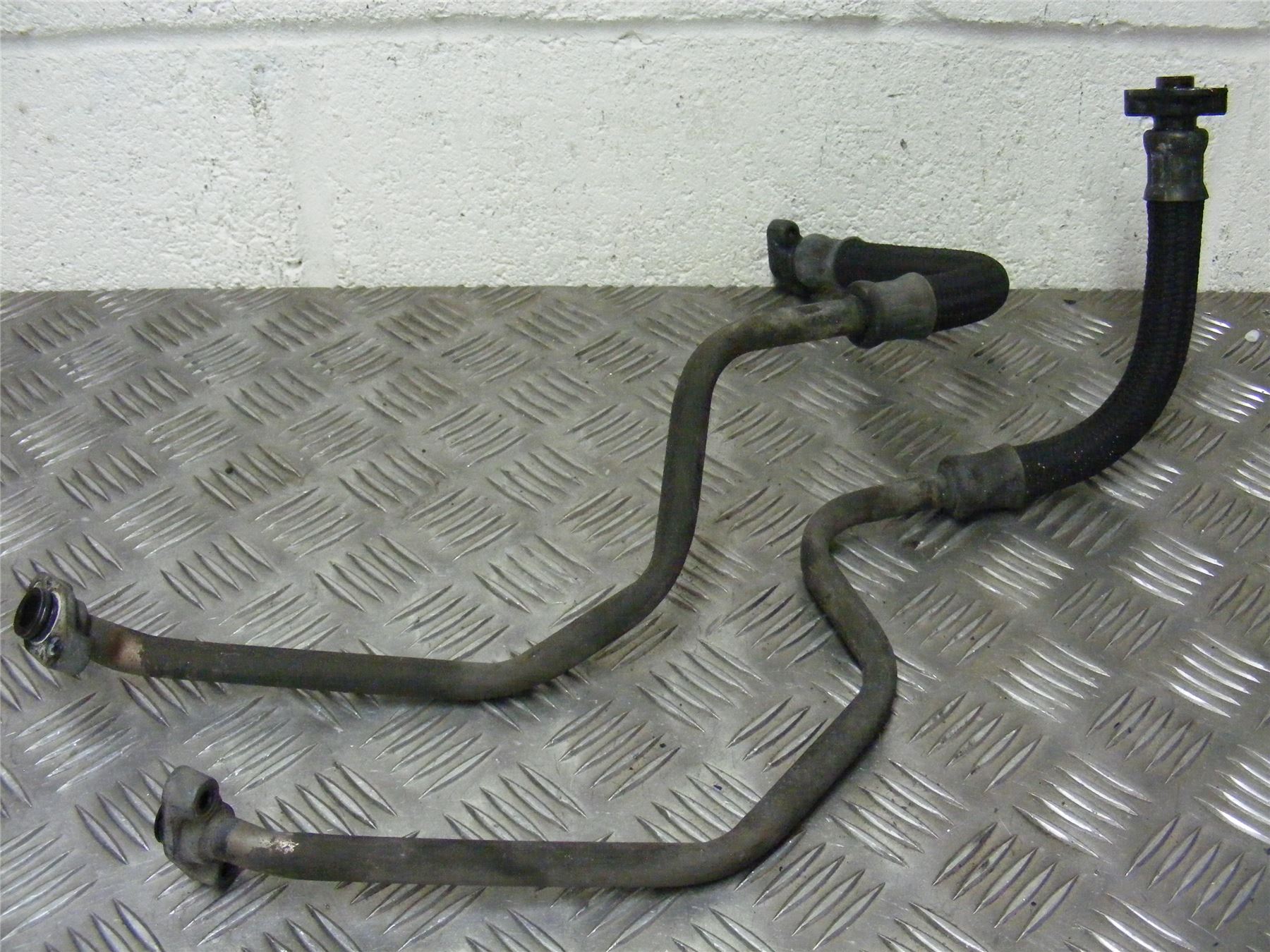 Centre Pipe Toyota Yaris 1.3 Vvti 2Szfe Hatch Jtd Scp90 05-08 Exhaust Silencer