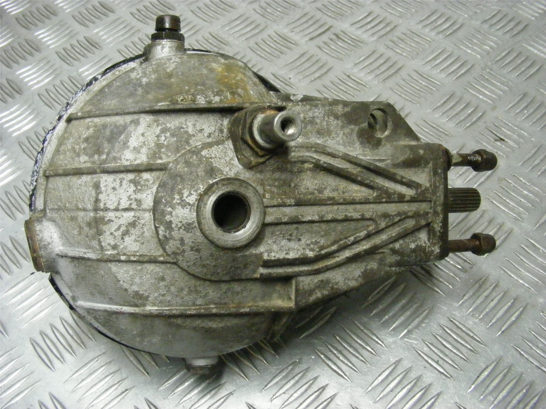 Moto Guzzi Nevada 750 1999 Final Drive Diff Hub Unit #172