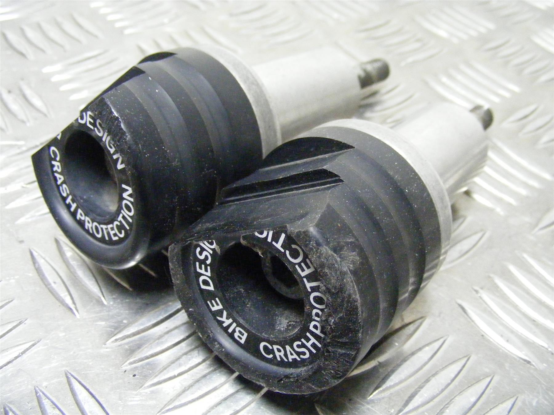 FJR1300 Frame Sliders Rear Yamaha 20032005 639 eBay