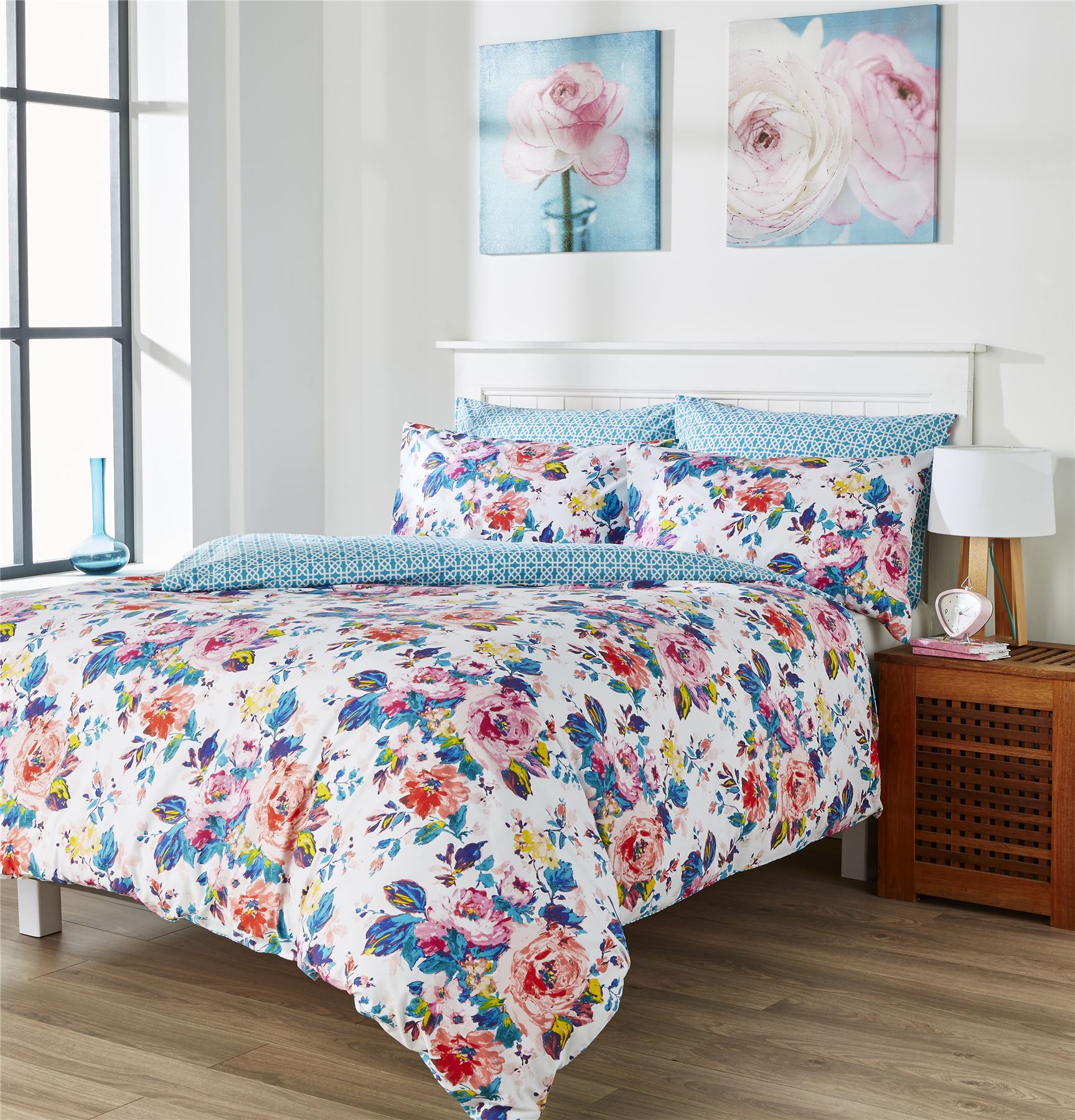 Kingsley Harper Coral Floral Blue White Reversible Duvet Quilt Cover