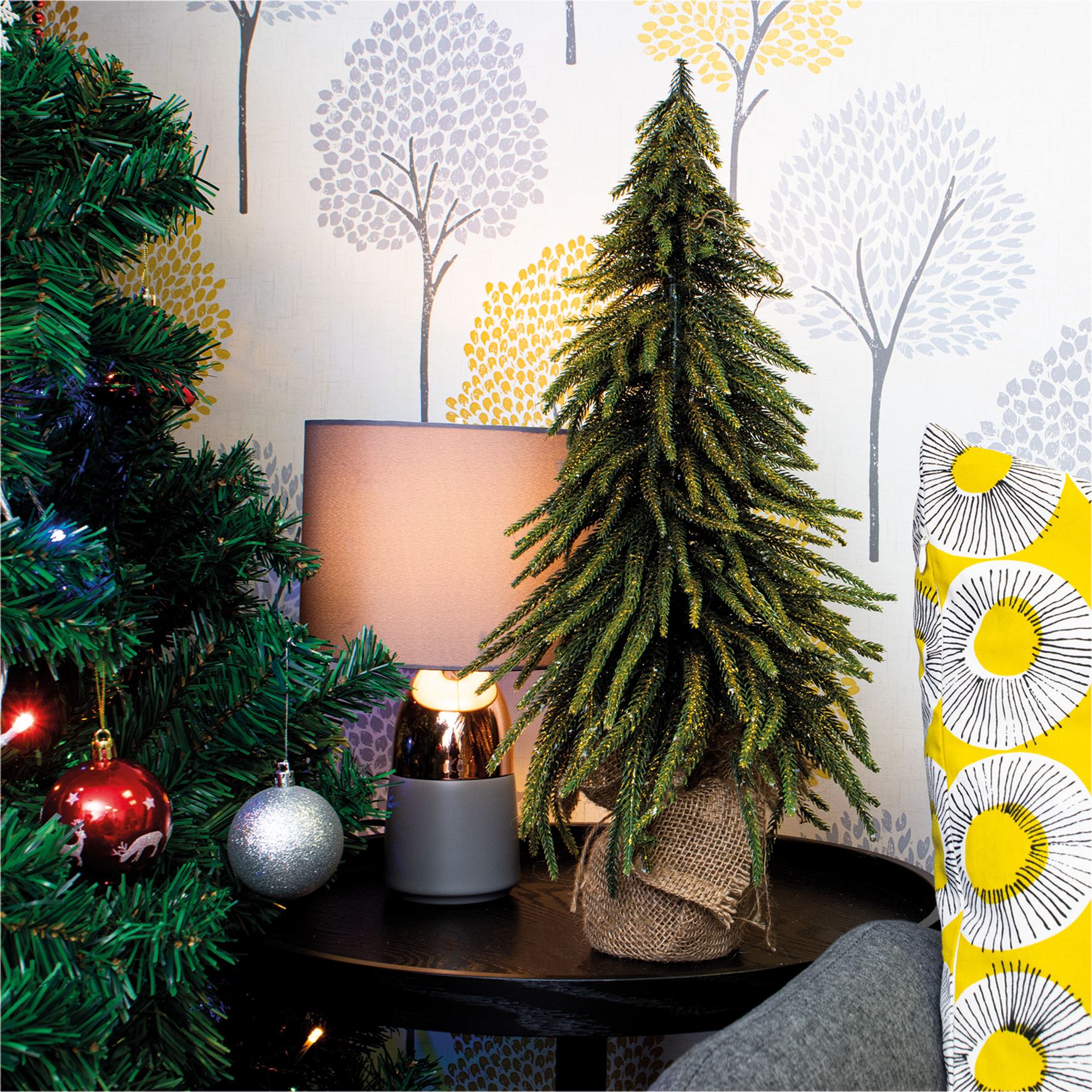 Mini Christmas Tree Decorative Gold Glitter Finish Xmas Artificial Hessian Bag - Picture 10 of 13