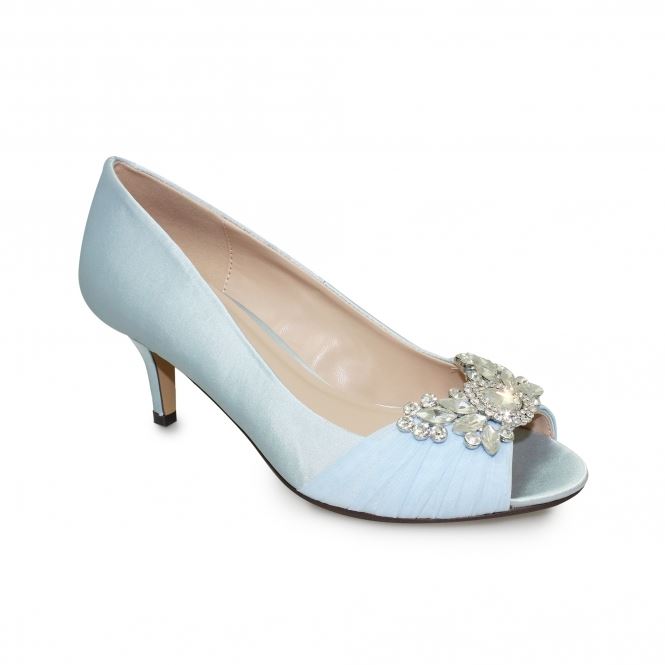 grey kitten heel shoes and bag