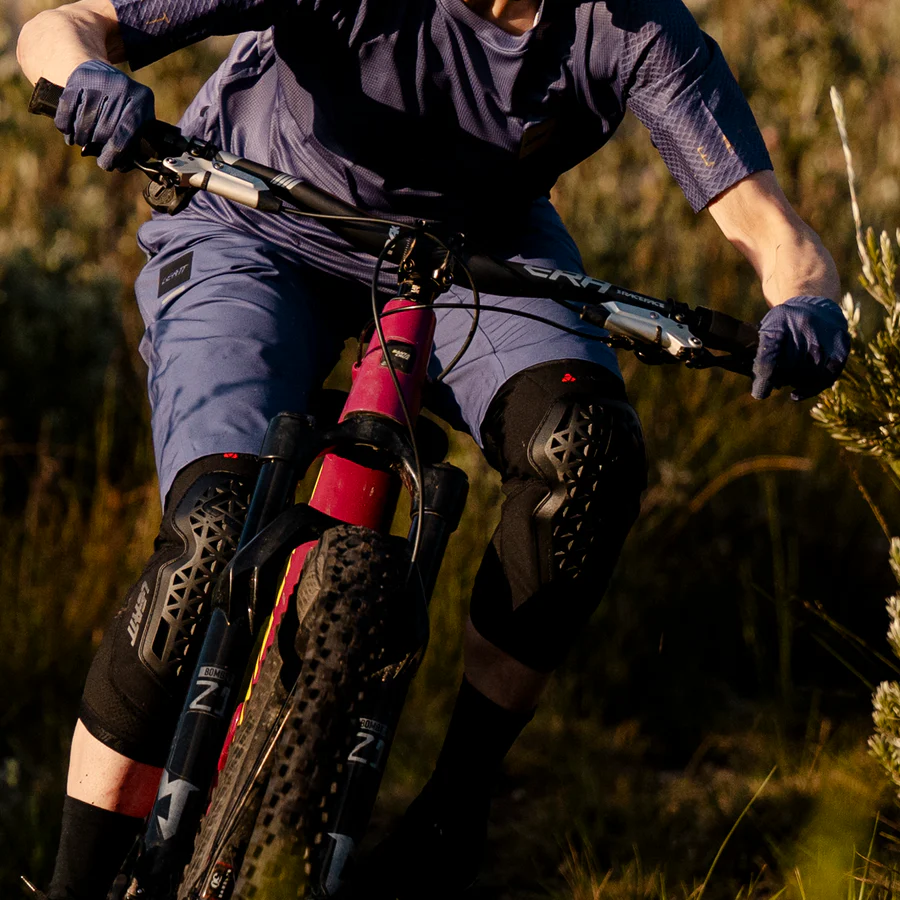 Leatt - Knee Guard FlexMesh