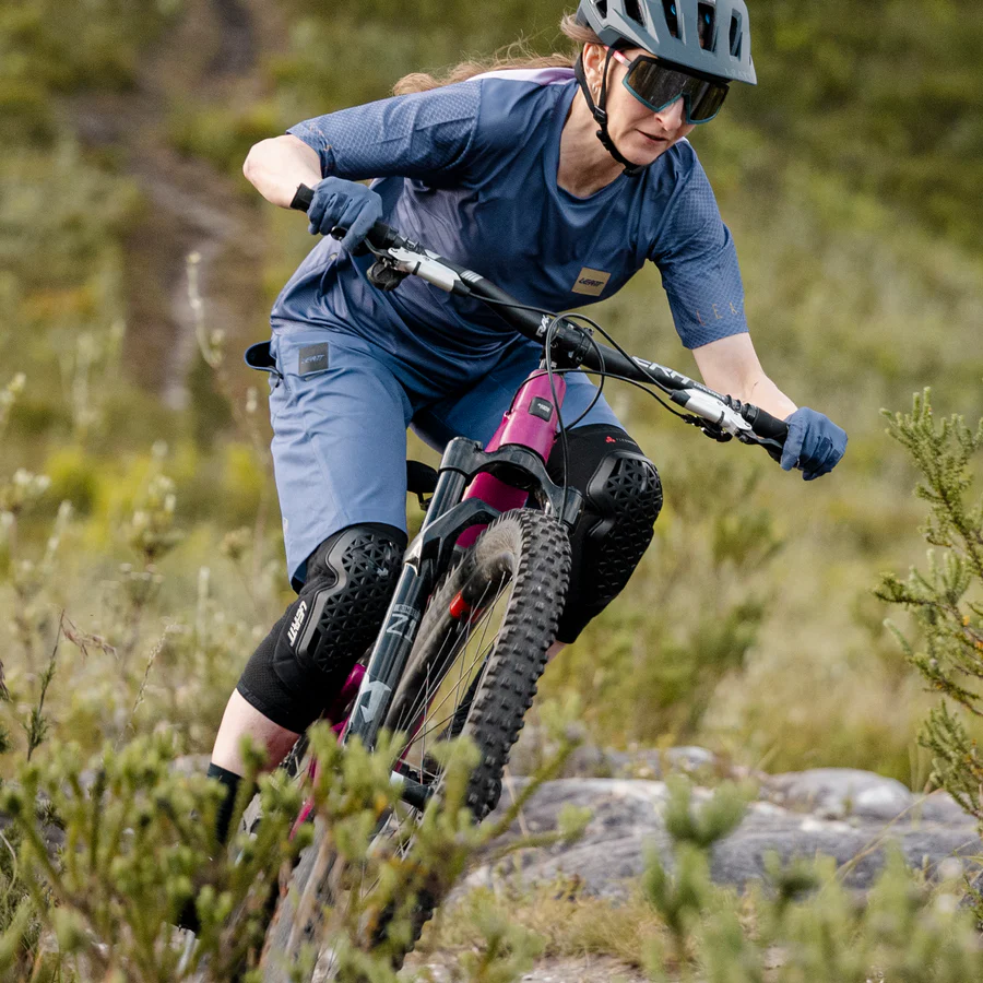 Leatt - Knee Guard FlexMesh