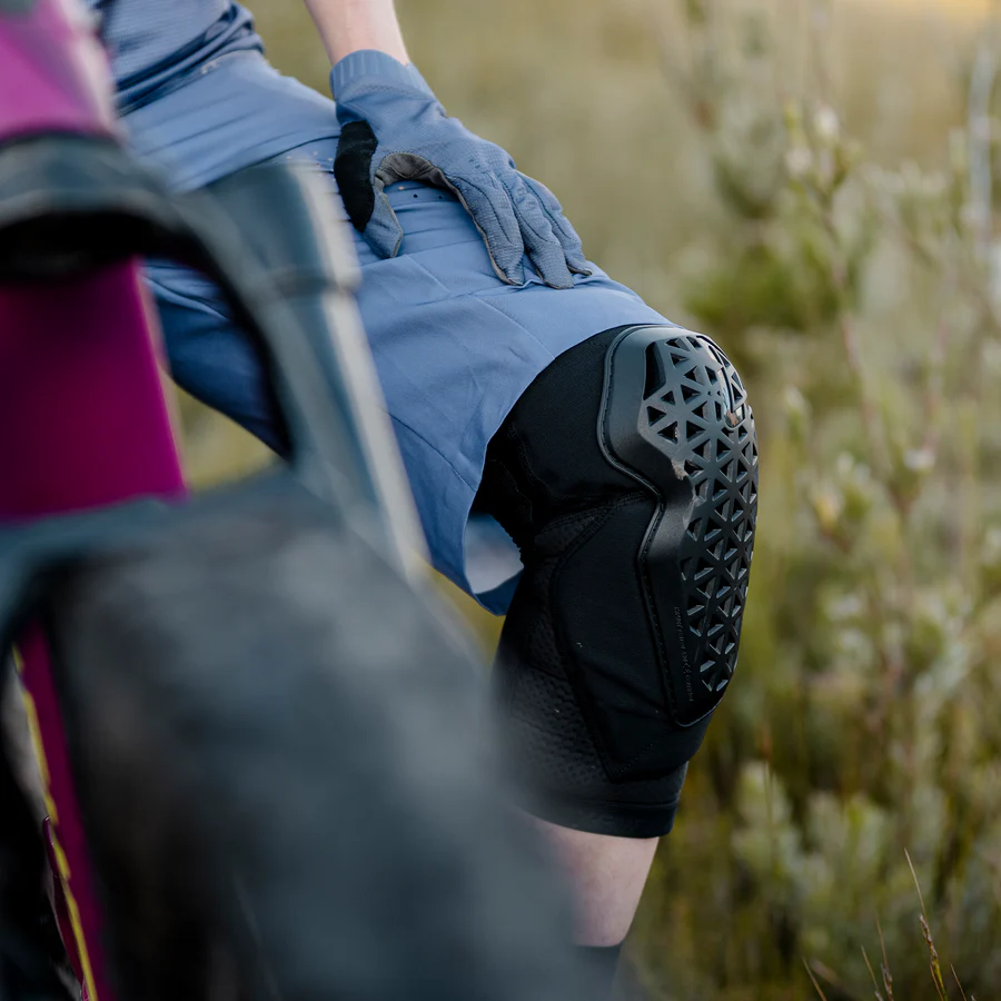 Leatt - Knee Guard FlexMesh