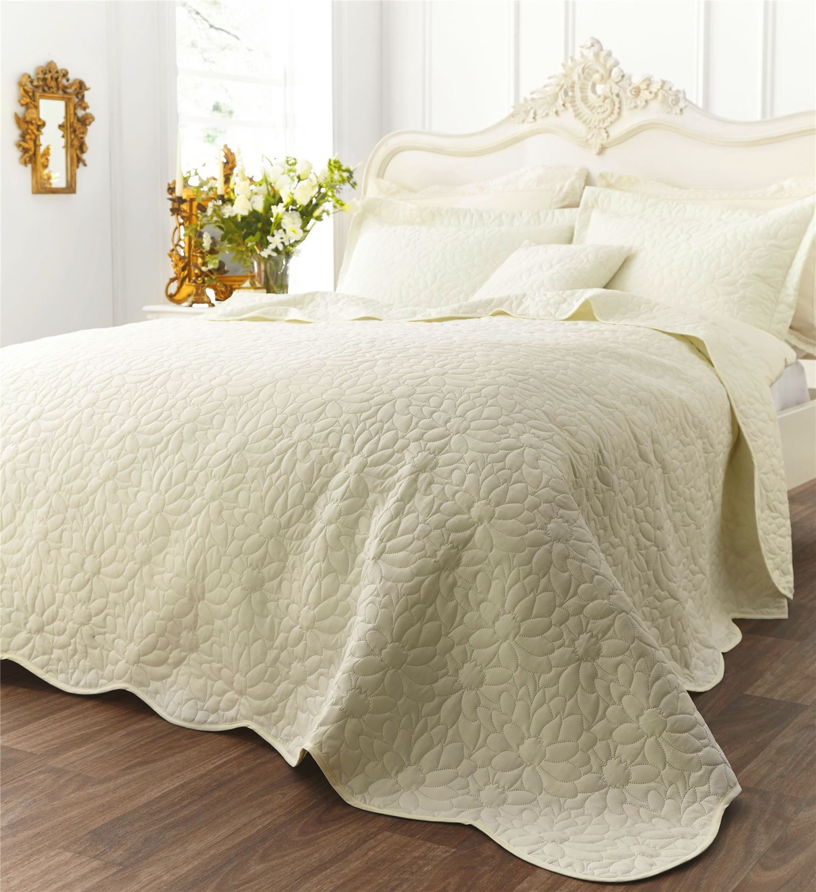 Floral Geometric Contemporary Bedspread Or Cushions Catherine - Floralgeometriccontemporarybedspreadorcushionscatherinelansfield floral geometric contemporary bedspread or cushions catherine - floralgeometriccontemporarybedspreadorcushionscatherinelansfield