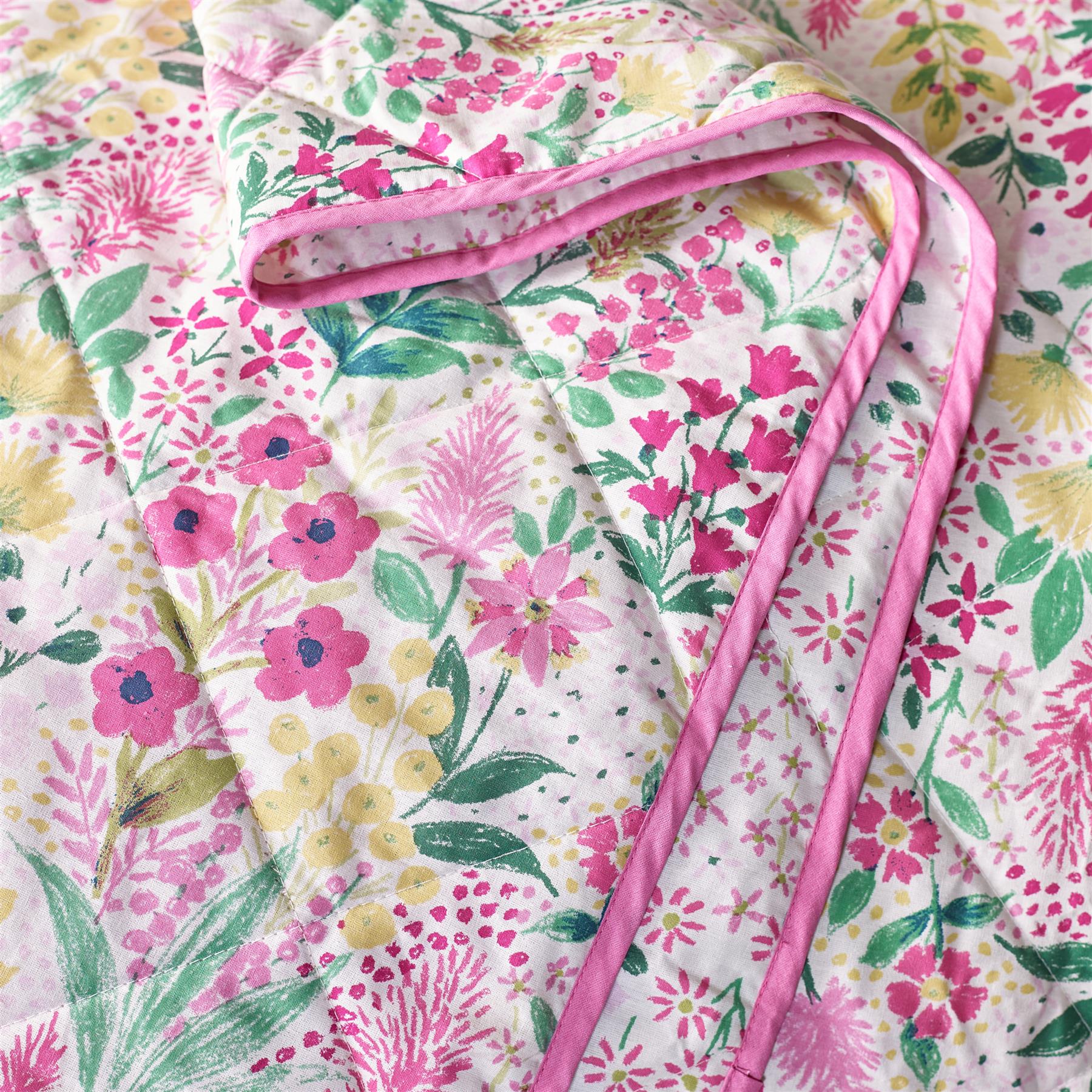 Catherine Lansfield Tilly Floral Duvet Cover Set Curtains Bedspread Reversible - Picture 42 of 44