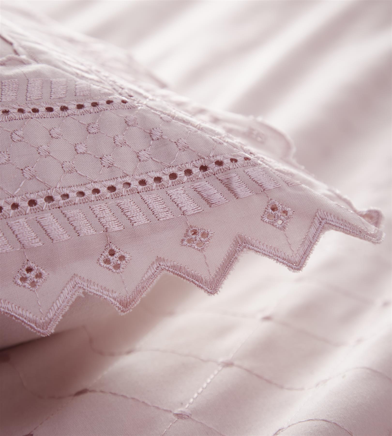 Balmoral Broderie Anglaise Quilted Bedspread Throw Throwover Set 3 Colours - Picture 10 of 10