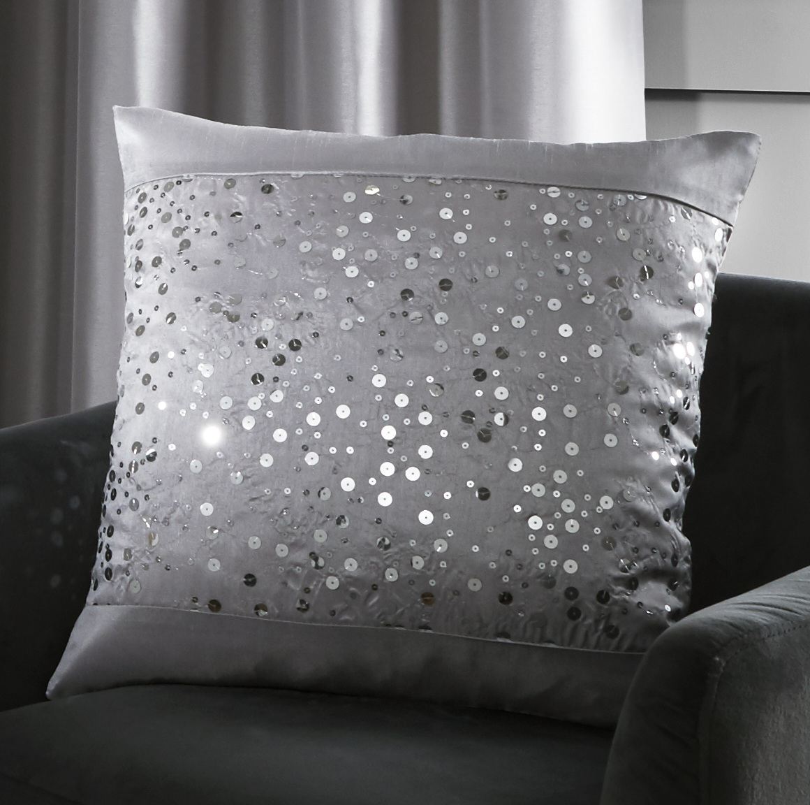 Catherine Lansfield Glitzy Eyelet Curtain Pair Fully Lined Or Cushion Cover New - Picture 8 of 16