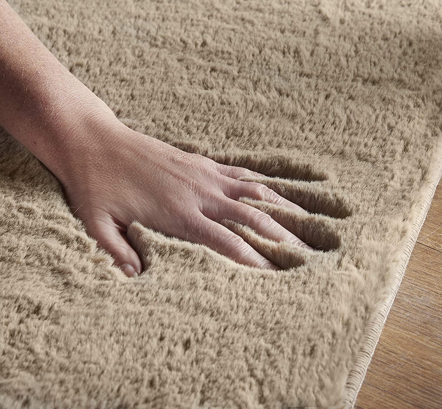 Faux Rabbit Fur Rug Super Soft Large Thick Pile Luxurious AntiSlip Rug