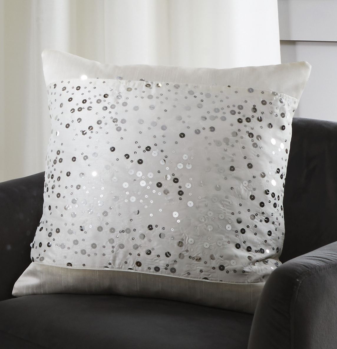 Catherine Lansfield Glitzy Eyelet Curtain Pair Fully Lined Or Cushion Cover New - Picture 6 of 16