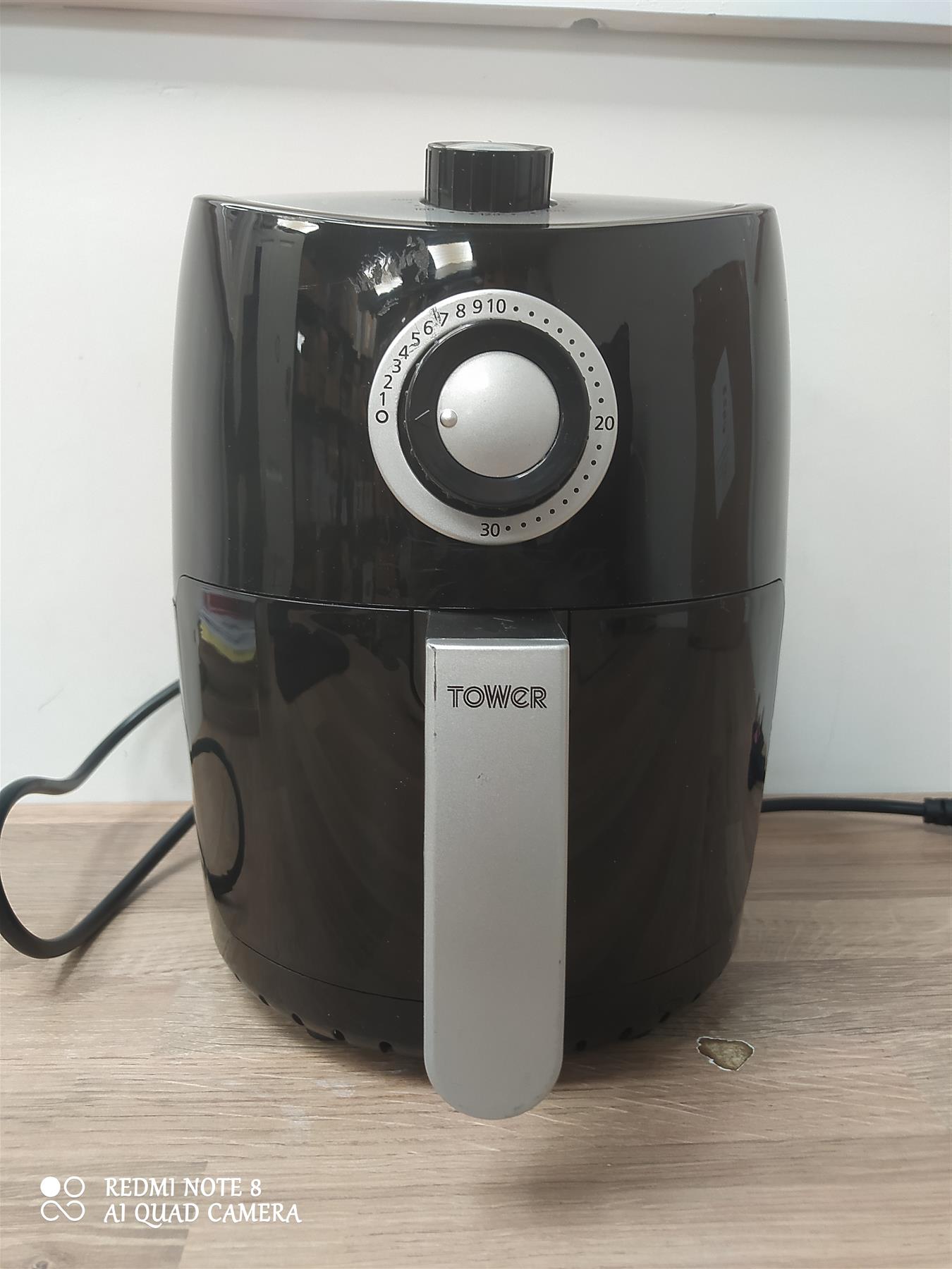 Tower 2.2L Kitchen T17023 Compact Air Fryer Grilling Roasting Baking