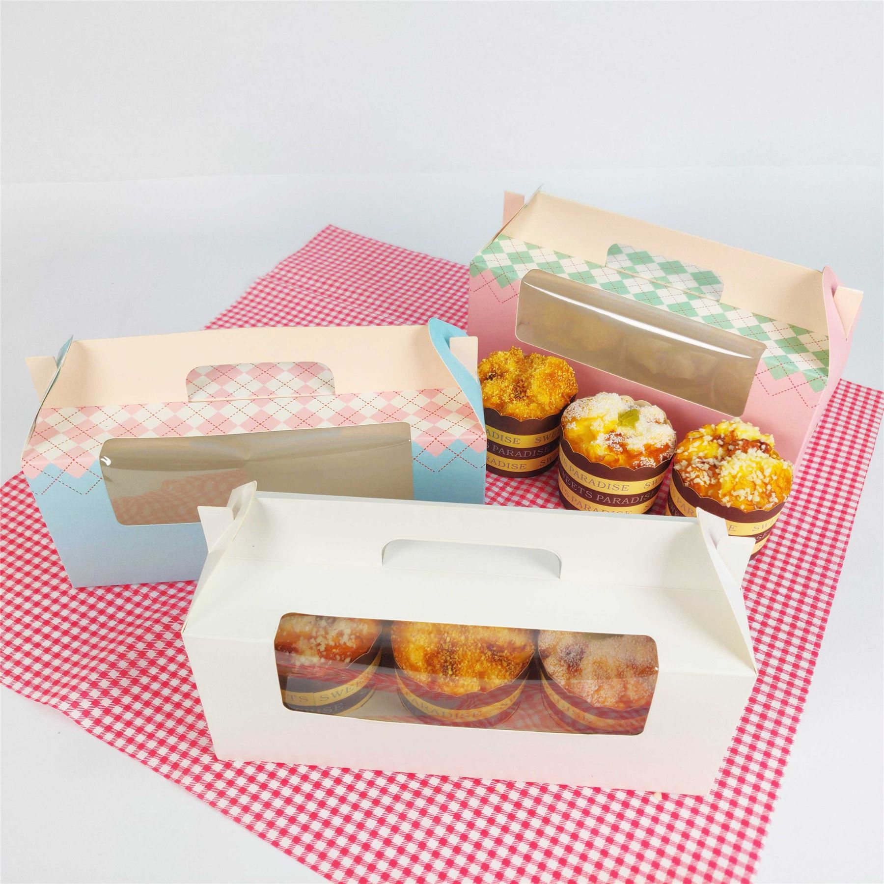 4 Espositori Per Cupcake 3 Piani In Cartone Con Bordo In Pizzo - Ideali Per Matrimoni E Feste (16 Cupcake)