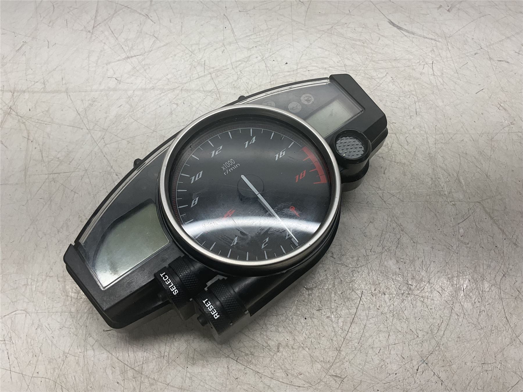 YZF-R6 13S 純正メーター 2CO 13S YZF-R6 2006～2016 メーター - メルカリ