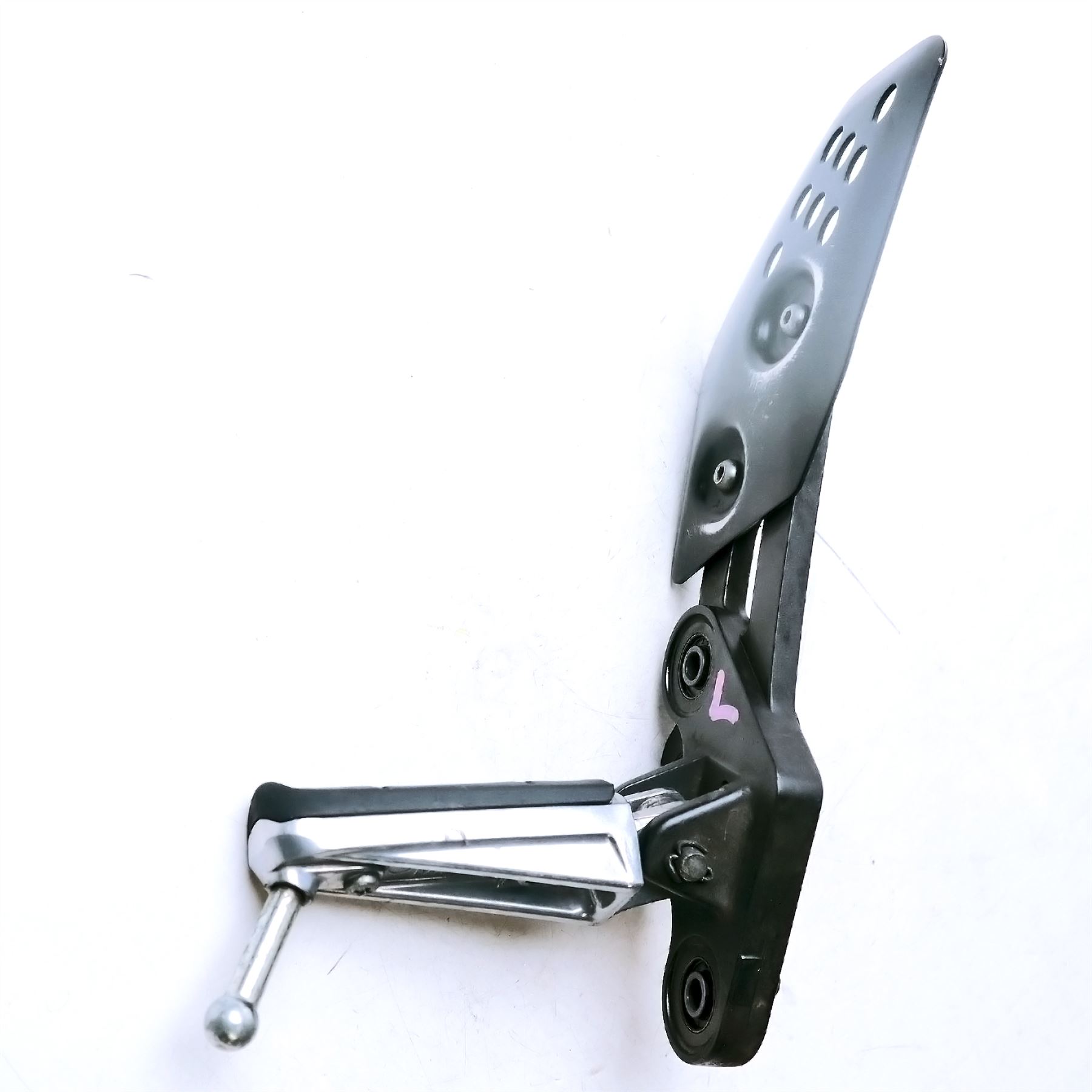 Genuine OEM Yamaha Left Foot Peg / Rider Front Footrest For MT-07 (2018-2024)