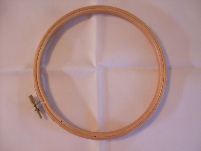 Wooden Cross Stitch / Embroidery Hoop - Choice of Sizes - Picture 5 of 10