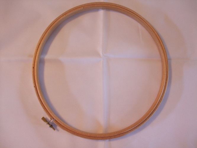 Wooden Cross Stitch / Embroidery Hoop - Choice of Sizes - Picture 8 of 10