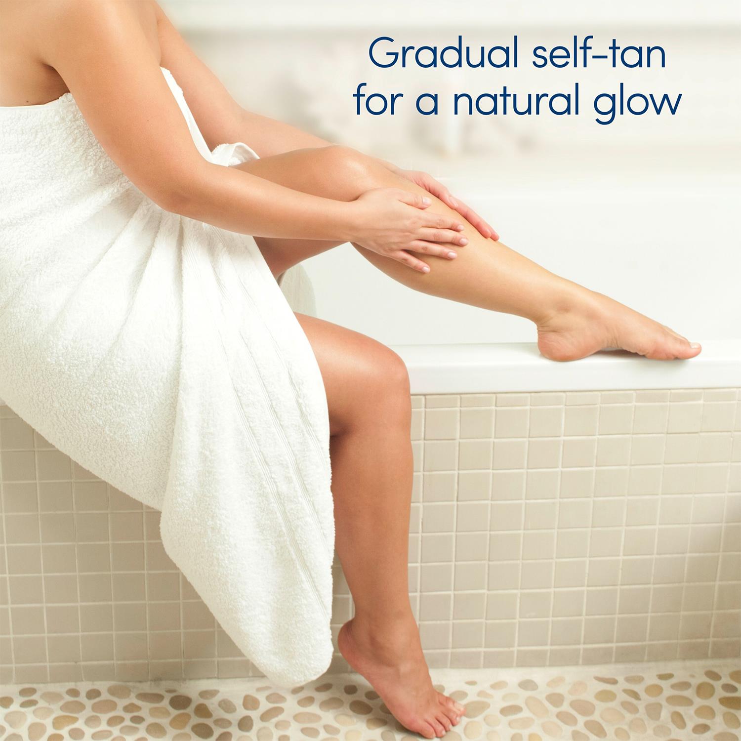 Dove DermaSpa Body Mousse Summer Revived for Fair/Medium or Medium/Dark, 150ml - Produktbild 1