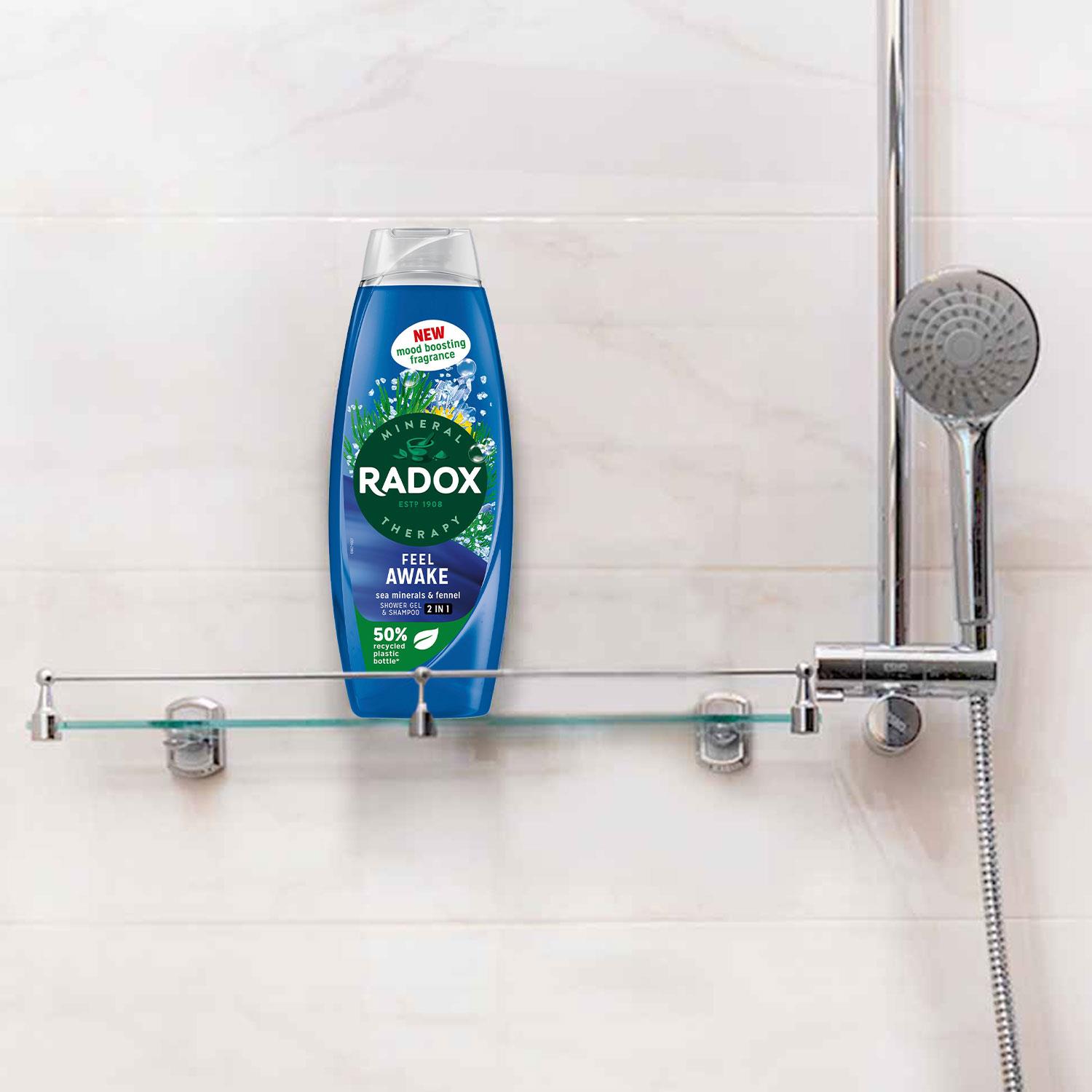 Gel de ducha terapia mineral Radox con nueva fragancia estimulante del estado de ánimo 675 ml, paquete de 3 - Imagen 15 de 45