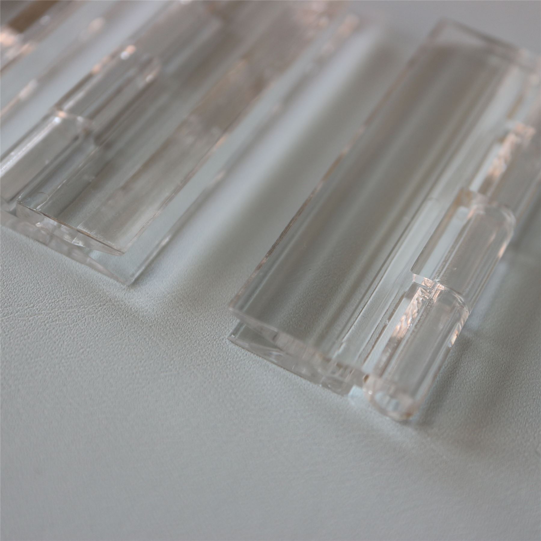 3 X Transparent en Plastique Transparent Acrylique 30mm*34mm Continuous Piano Charnière Charnières