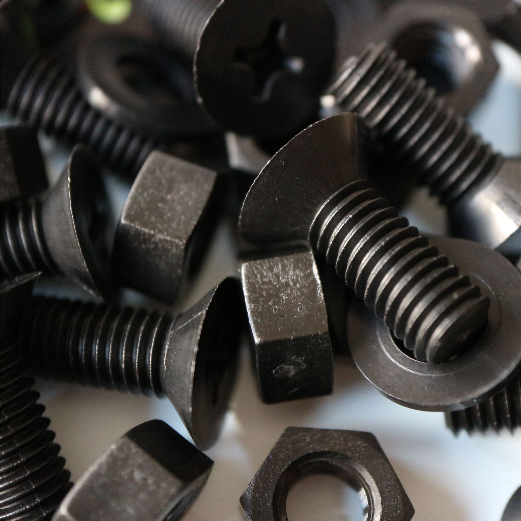 20x Black Countersunk Plastic Nuts & Bolts, Washers, M8 x 20mm, Screws