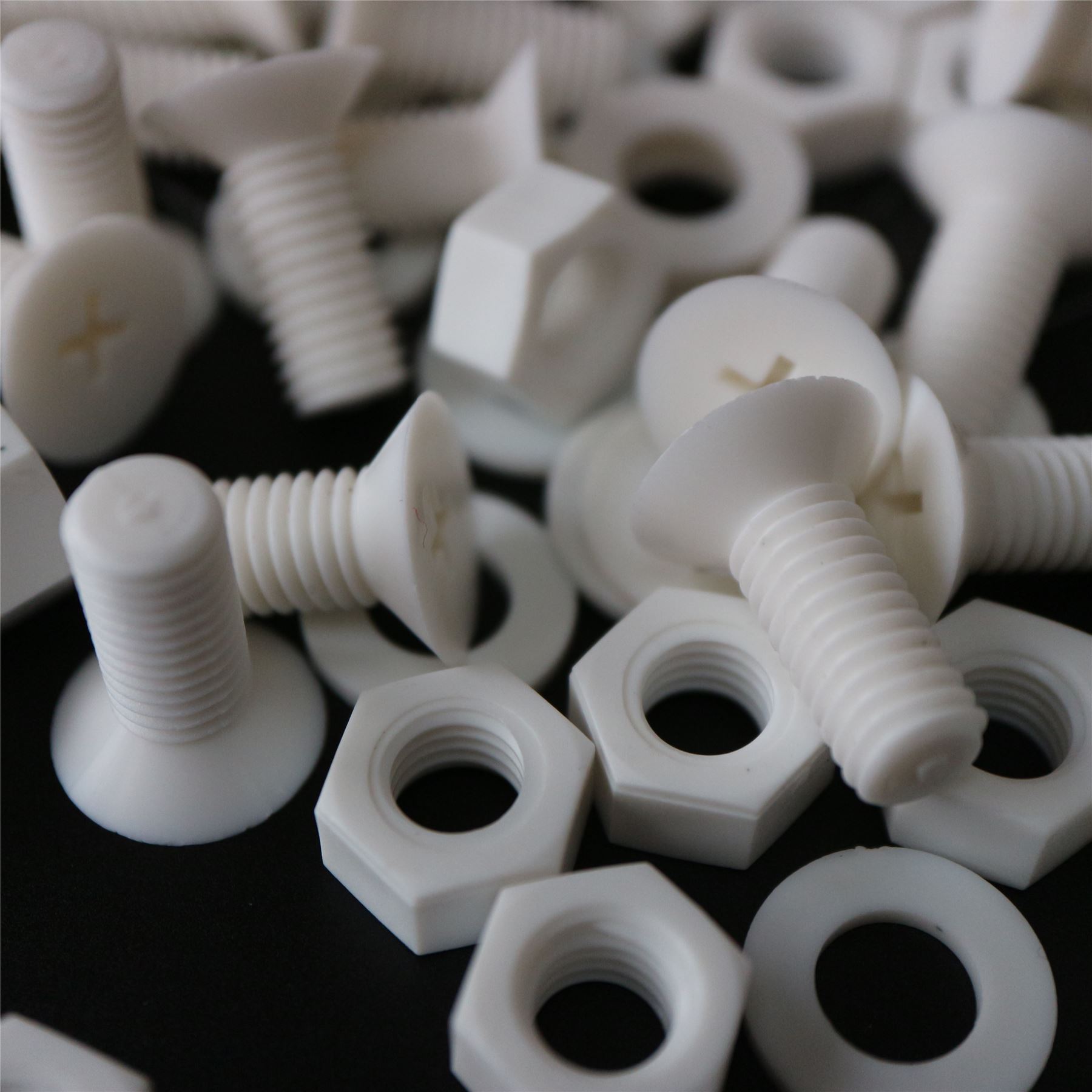 20x White Countersunk Plastic Nuts & Bolts, Washers, M8 x 20mm, Screws