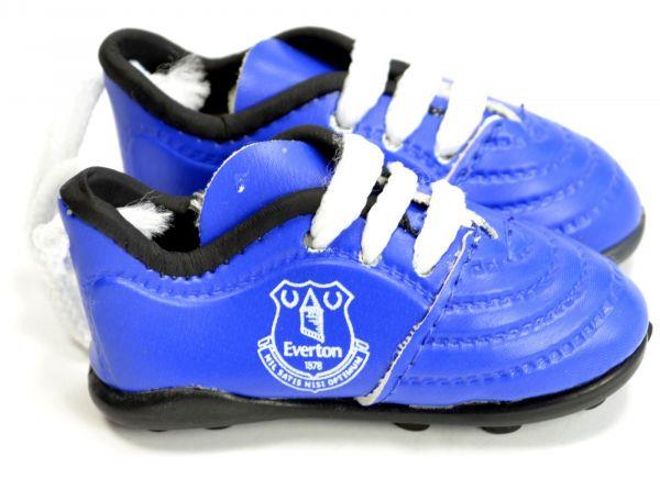 everton football boots