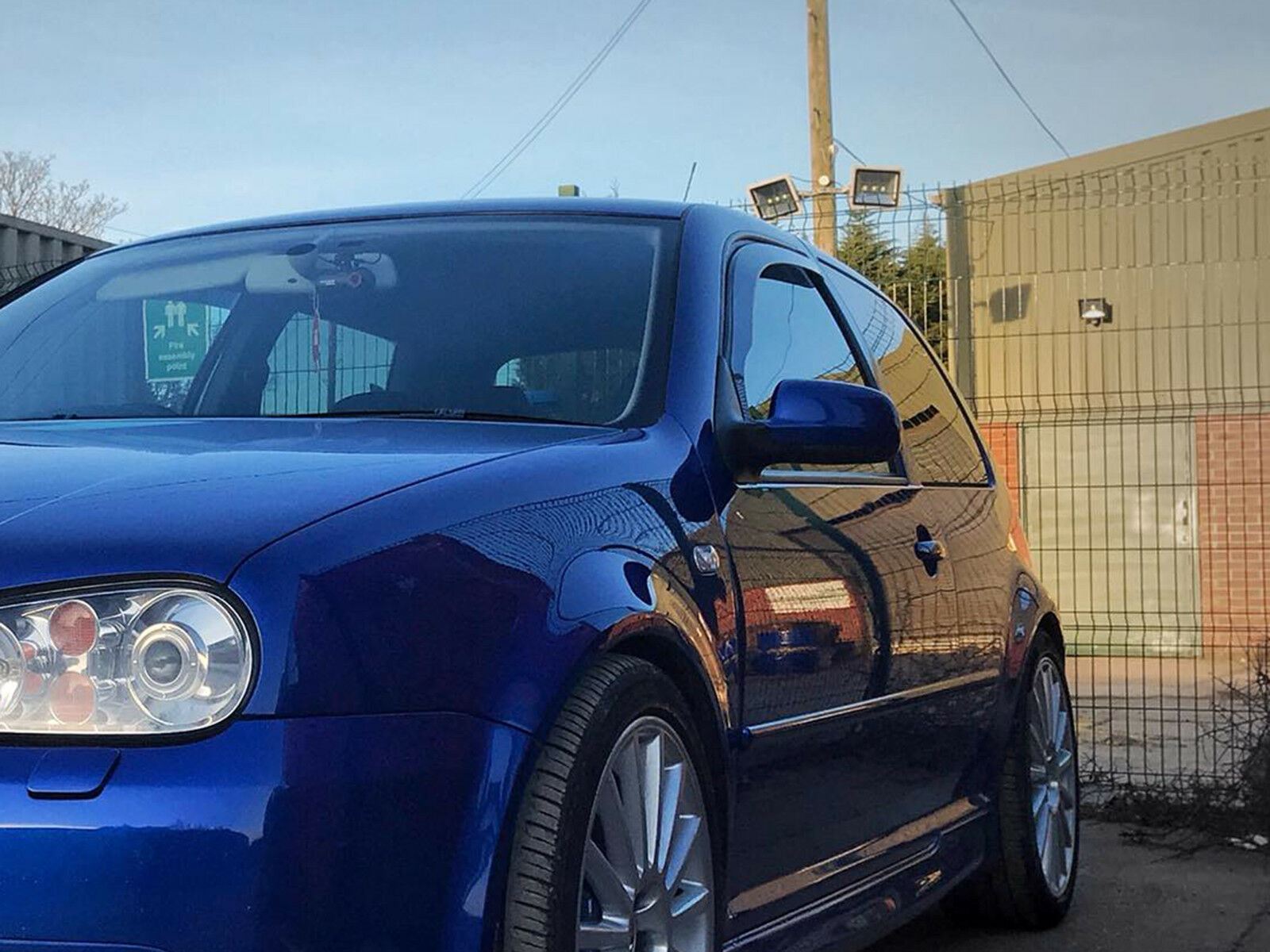 Tinted Acrylic Heko Wind Deflectors Front 2pc for VW Golf MK4 (9703