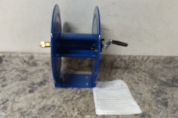 117-3-250 3/8 In 250 Ft Max Hose L Blue Steel Hand Crank Hose Reel