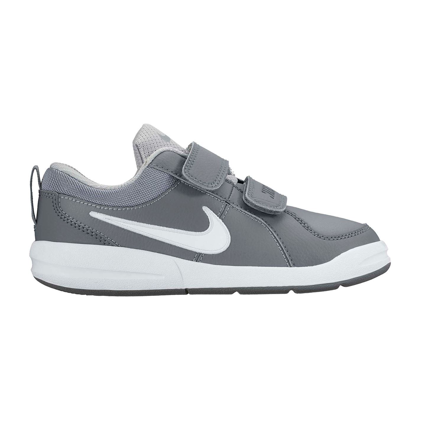 nike pico 4 v junior boys trainers