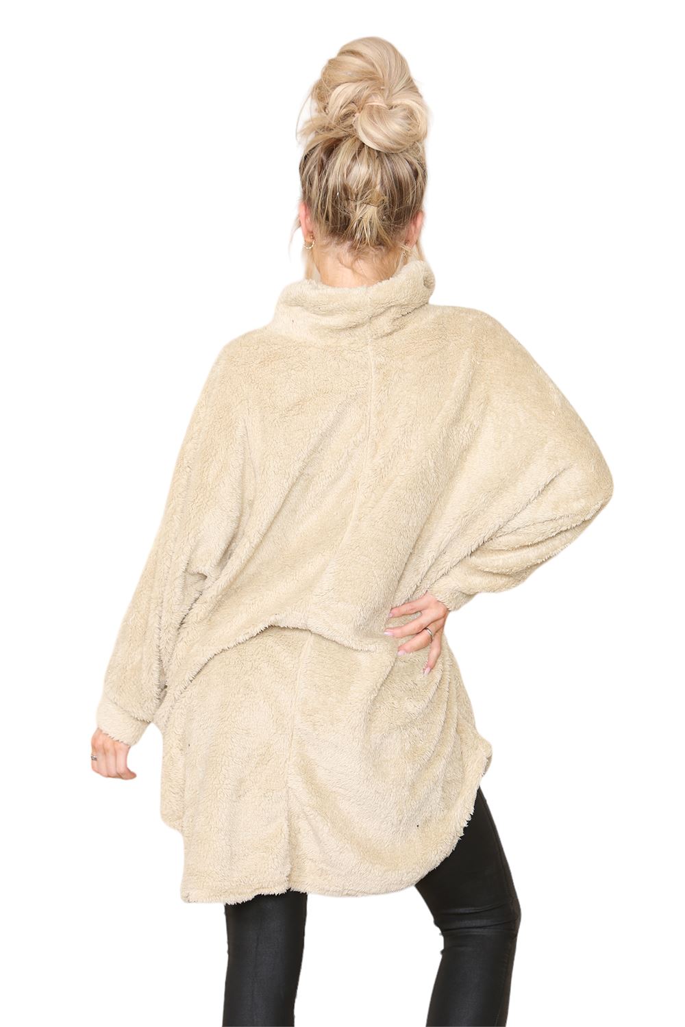 Womens Ladies Fleece Turtle Cowl Neck Baggy Long Sleeve Fluffy Faux Fur Jumper - Picture 12 of 12