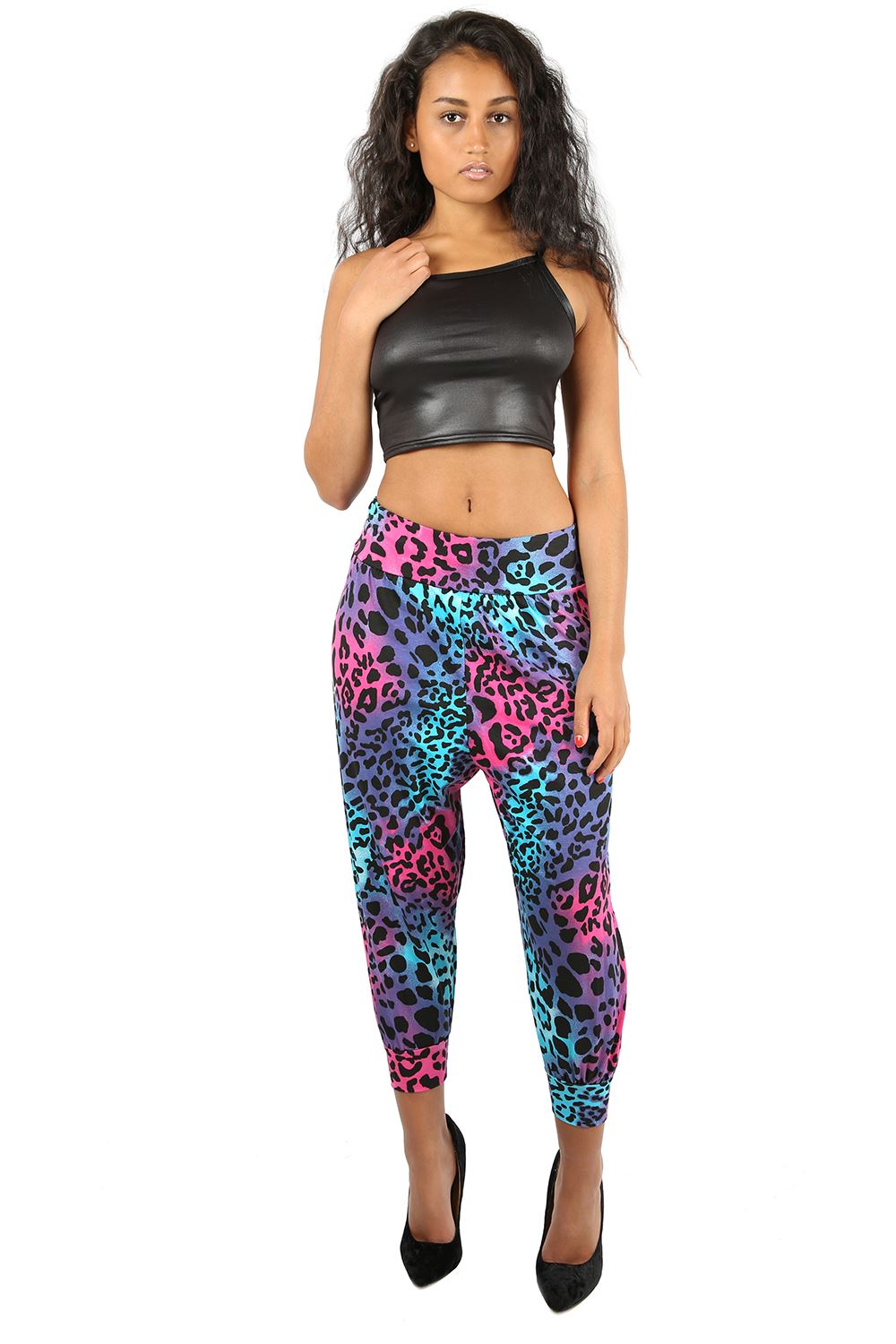 Harem leggings Pants + Leggings – Target's collection of leggings and pants for girls have just arrived. Make it a creative and fun way to style your daily outfits by pairing a trendy top with the traditional black leggings, or a simple t-shirt with the colourful and scenic pants topped with a bomber jacket.