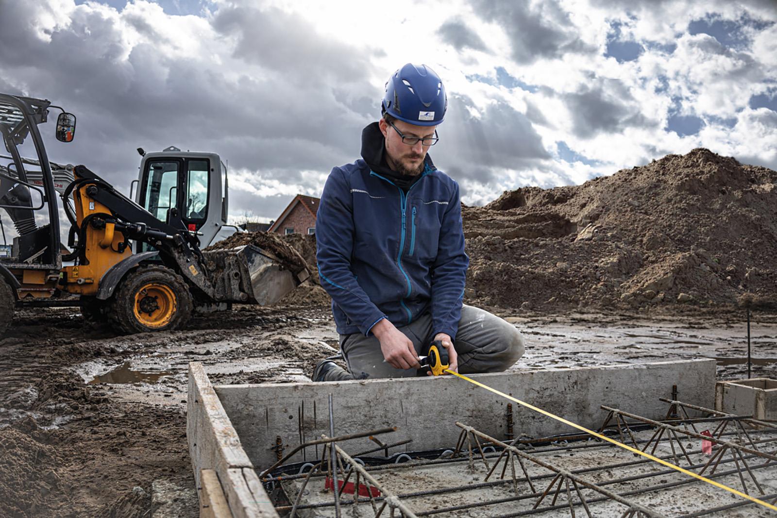 STABILA LBM 2000 STEEL Closed Case Tape Measure Steel Choose 20m 30m - Picture 8 of 20