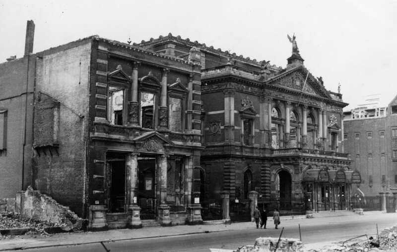 De Groote Schouwburg Aan De Aert Van Nesstraat 1940 Collectie Stadsarchief Rotterdam Onbekende Fotograaf