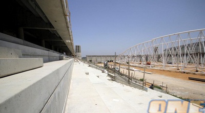 האצטדיון החדש של נתניה (יוסי ציפקיס) האצטדיון החדש של נתניה (יוסי ציפקיס)