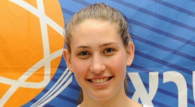 עלית כהן. חתמה בחולון