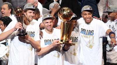 קיד, נוביצקי וטרי חוגגים אליפות. אפילו המלך מברך (GettyImages)