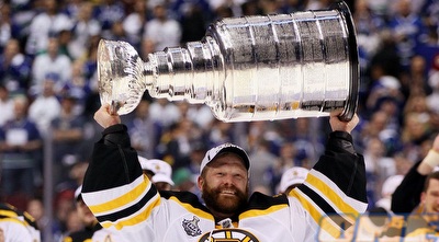 טים תומאס בטירוף. זכה בתואר ה-MVP (GettyImages)