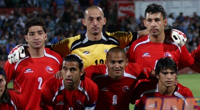 אדוארדו לובוס עם נבחרת צ´ילה. נשלחה טיוטת חוזה (ניר בוקסנבאום)